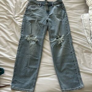 Old Navy Mid Rise Boyfriend Loose Jeans